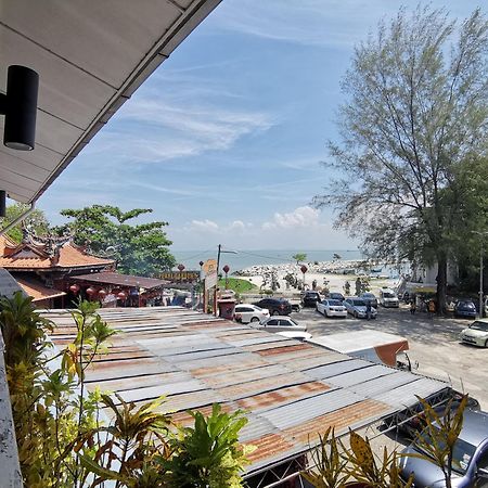 8 Boutique By The Sea Hotel Tanjung Tokong Ngoại thất bức ảnh