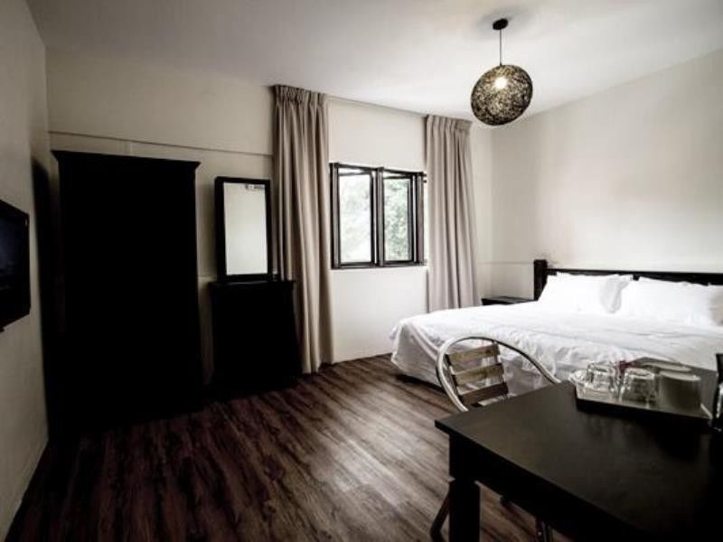 8 Boutique By The Sea Hotel Tanjung Tokong Ngoại thất bức ảnh